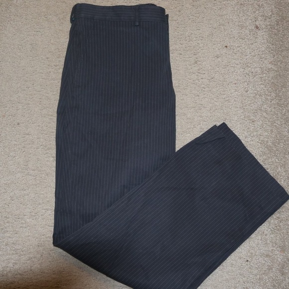 Express Producer Pants. Charcoal Gray Pinstripe Size 34 x 32, high rise - Picture 8 of 14